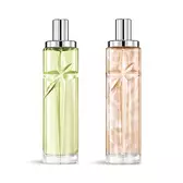 Visuel du coffret de superposition Starlicious The Creamy Delight avec Pineapple Musk et Pistachio Praline, des flacons en verre avec une étoile filante sculptée, dont les facettes brillent sous un élégant capuchon argenté.
